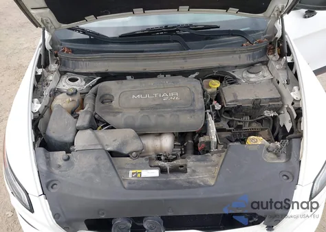 2016 Jeep Cherokee Sport z USA, uszkodzony, nr VIN 1C4PJLABXGW177921